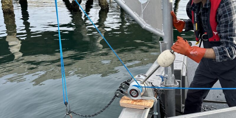 IMG_0659 person using lift equipment on the water